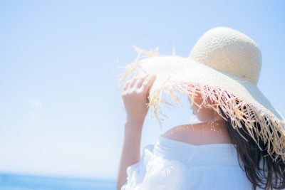 【夏の肌ダメージ緊急ケア】iPS美容液で未来肌再生